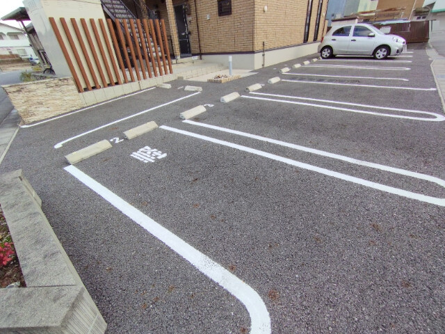セジュール上地の駐車場