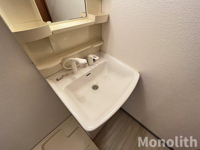 セカンドパレスの独立洗面台