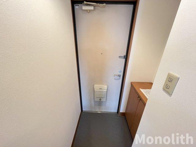 セカンドパレスの玄関
