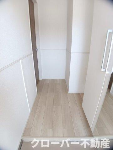 ラルーチェの玄関