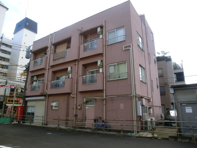 重原マンションの外観|商店街沿いで買い物便利♪