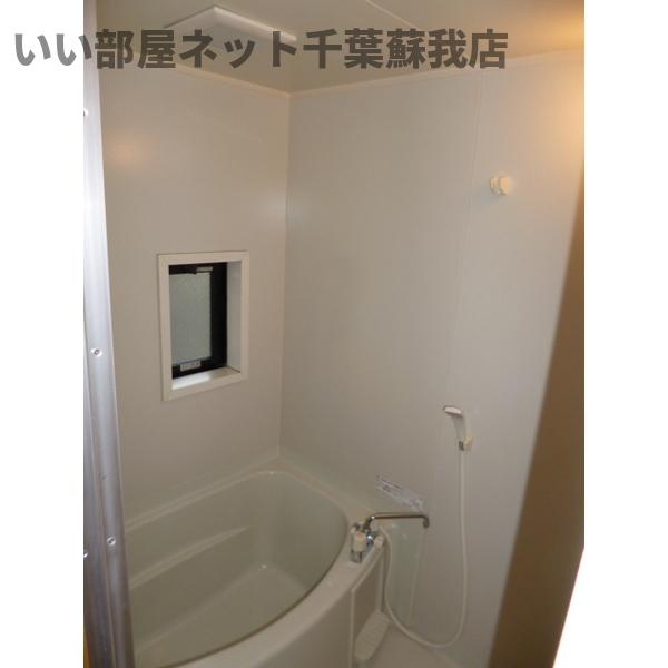 ピアパレスワンの浴室|コンパクトで使いやすいお風呂です
