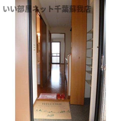 ピアパレスワンの玄関|明るい玄関です