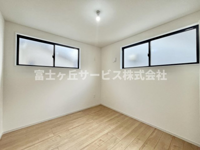 【洋室】 | 浜松市中央区半田山1丁目 2期 新築一戸建て 1号棟 | 洋室です