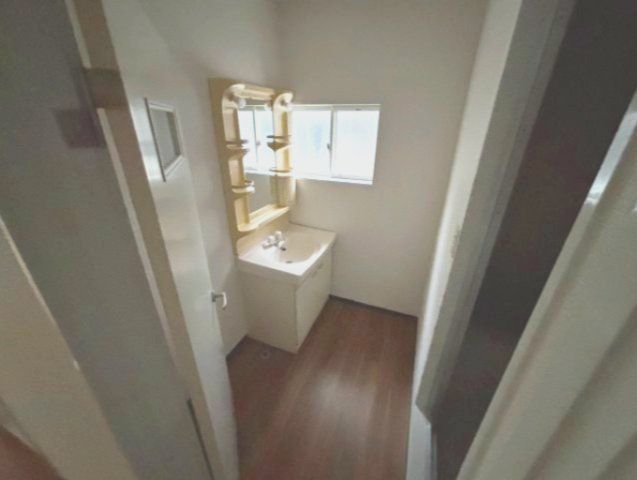 めぐみ屋ビルの独立洗面台