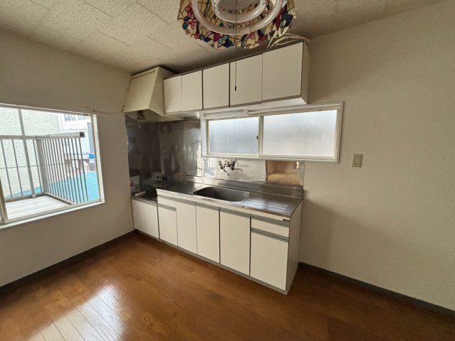めぐみ屋ビルのキッチン