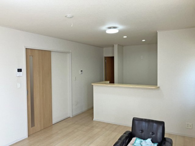 【居間・リビング】 | 桑名市新屋敷 | ＬＤＫ