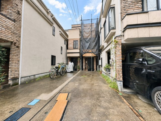 大田区東馬込1丁目　中古戸建の外観|2026.08.29撮影

現地ご見学希望・資料請求などお気軽にお問い合わせ下さい！
03-5990-5201