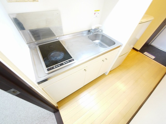レオネクストビー　シェルのキッチン|コンパクトなキッチンで掃除もラクラク