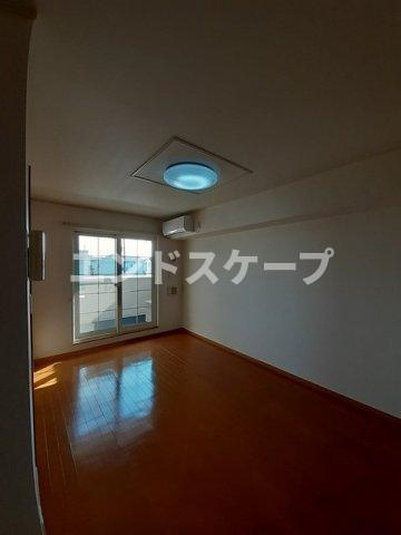 ベルフィオーレⅡの居間・リビング|高崎、前橋のお部屋探しはエンドスケープまで！お客様の理想お聞かせ下さい♪