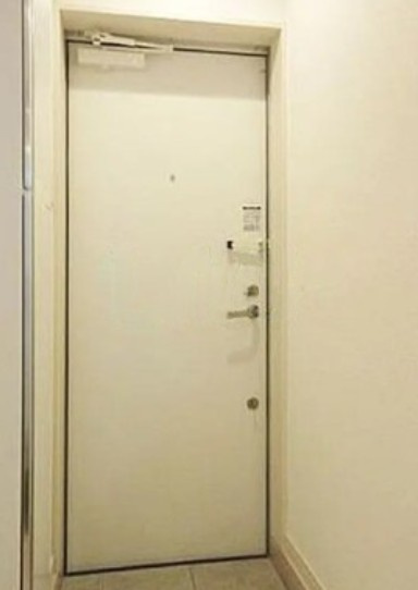 アレイ町屋の玄関