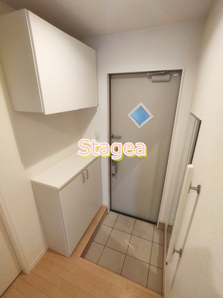 パームコテージⅥ番館の玄関