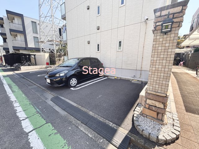 パームコテージⅥ番館の駐車場