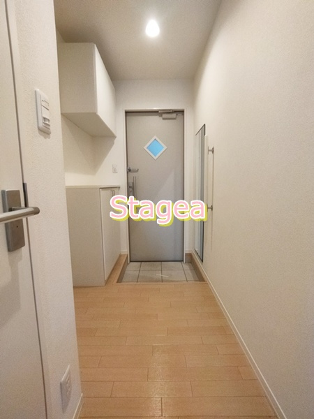 パームコテージⅥ番館の玄関