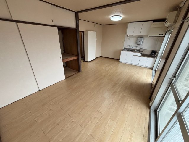 柳橋東和マンションＢの居間・リビング