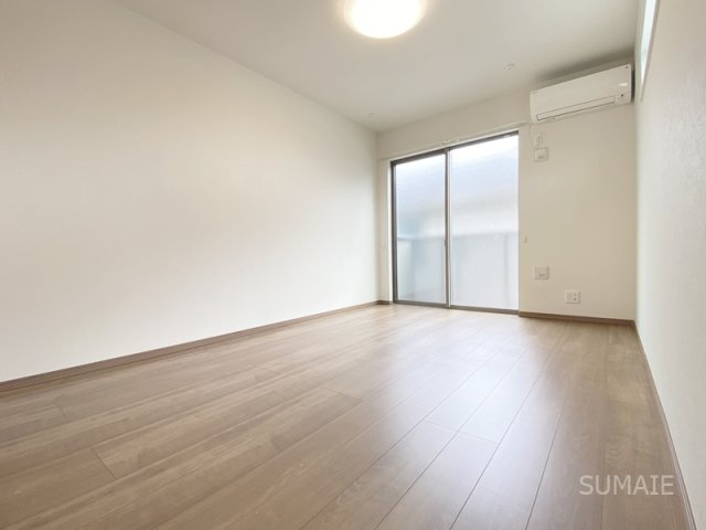 ラミアアルテ西大宮の居間・リビング|南向きのお部屋です！