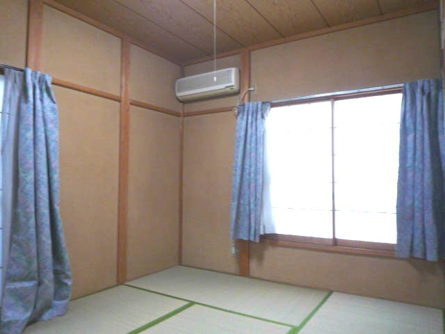 新座ガーデンの和室