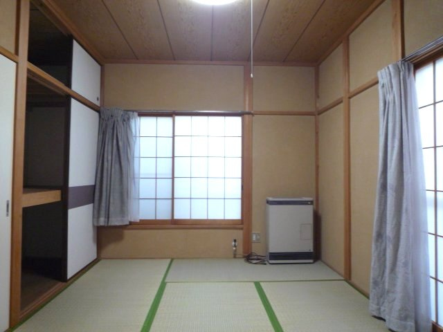 新座ガーデンの和室