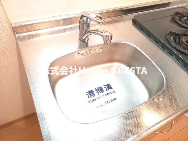 エステムコート神戸ハーバーランド前Ⅳベイライトのキッチン