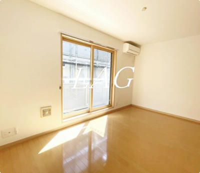 【居間・リビング】 | ブリッサ | 洋室のお部屋です。