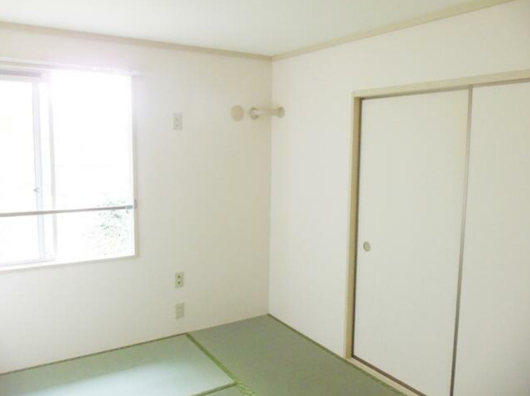 クレールハイツヤマニシの和室|落ち着いた雰囲気の和室付きです
