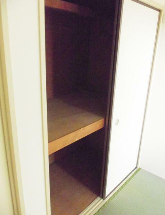 クレールハイツヤマニシの収納|ちょっとした収納スペースも充実しています
