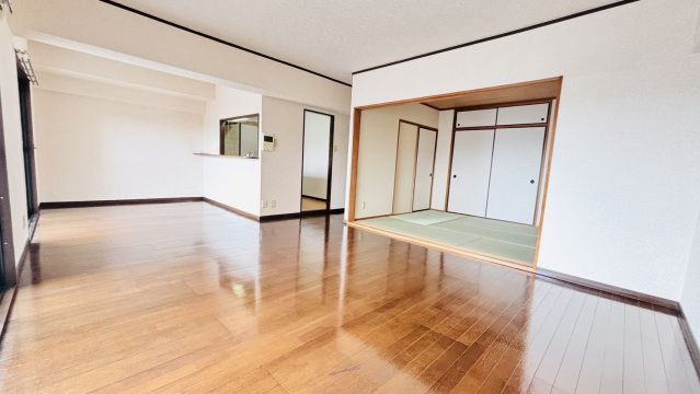 ロマネスク武蔵ヶ丘の居間・リビング