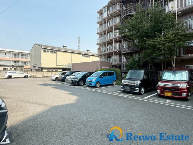 ソフィア茅ヶ崎　A棟の駐車場