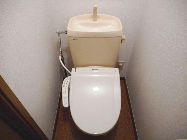 センチュリー君山Ｄのトイレ|コンパクトで使いやすいトイレです
