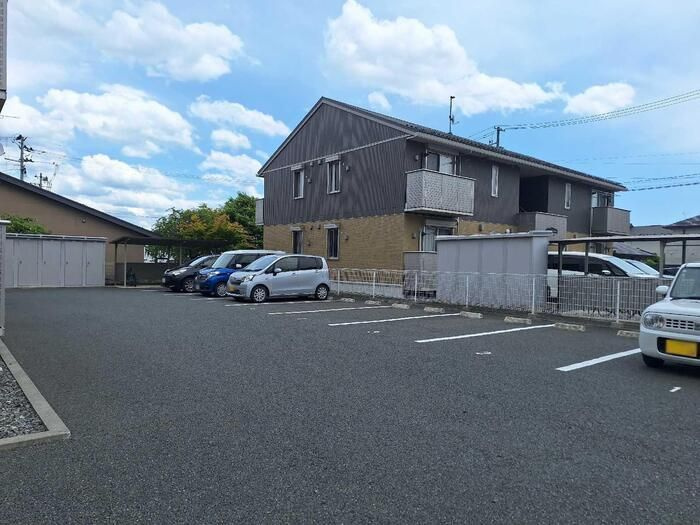 ＷＩＴ盛南Ⅱの駐車場