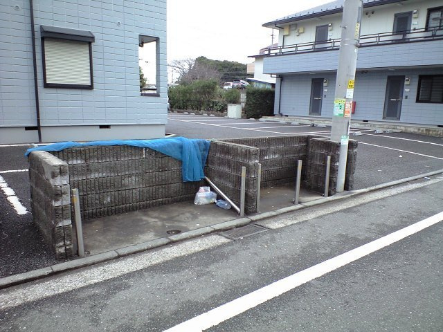 ＬＯＴＵＳ　ＶＩＥＷ大岡Ｃ棟のその他共用部分|敷地内入居者専用ゴミ置場