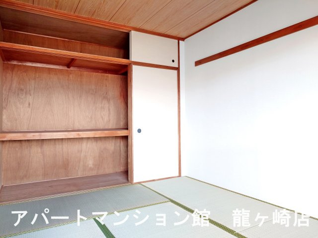 竜ヶ崎ハイツBの和室