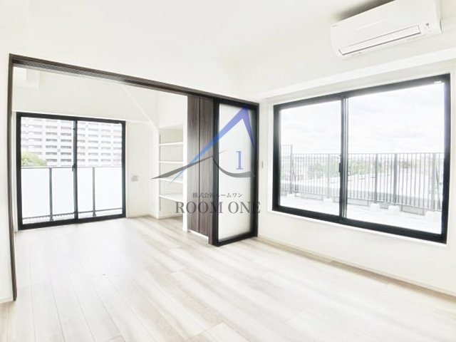 パレステージ新高島平の居間・リビング|洋室のお部屋です。