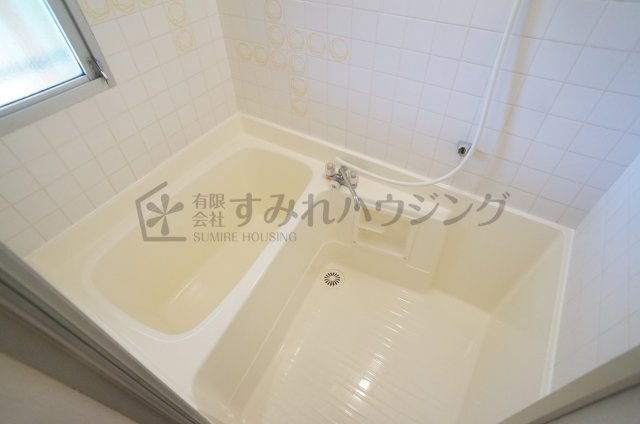 金岡マンションの浴室|参考、同建物・反転間取りの号室