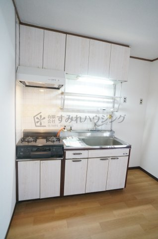 金岡マンションのキッチン|参考、同建物・反転間取りの号室