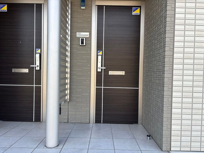 D-roomアンの玄関