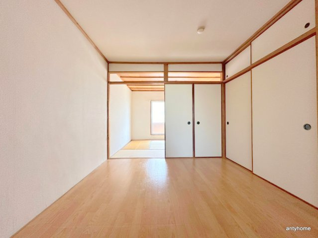 バーディハイツ　仲介手数料無料の寝室
