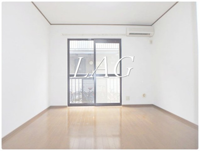 【居間・リビング】 | エスティハウス代沢A棟 | 洋室のお部屋です。