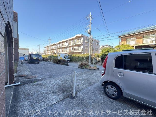 源七第一コーポラスの駐車場