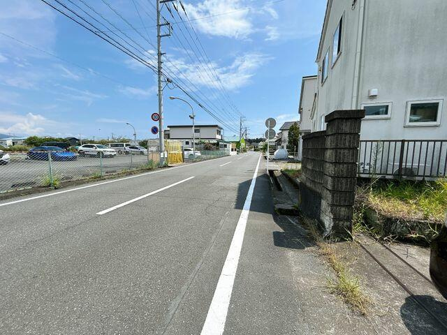 富士市鮫島の中古一戸建|前面道路