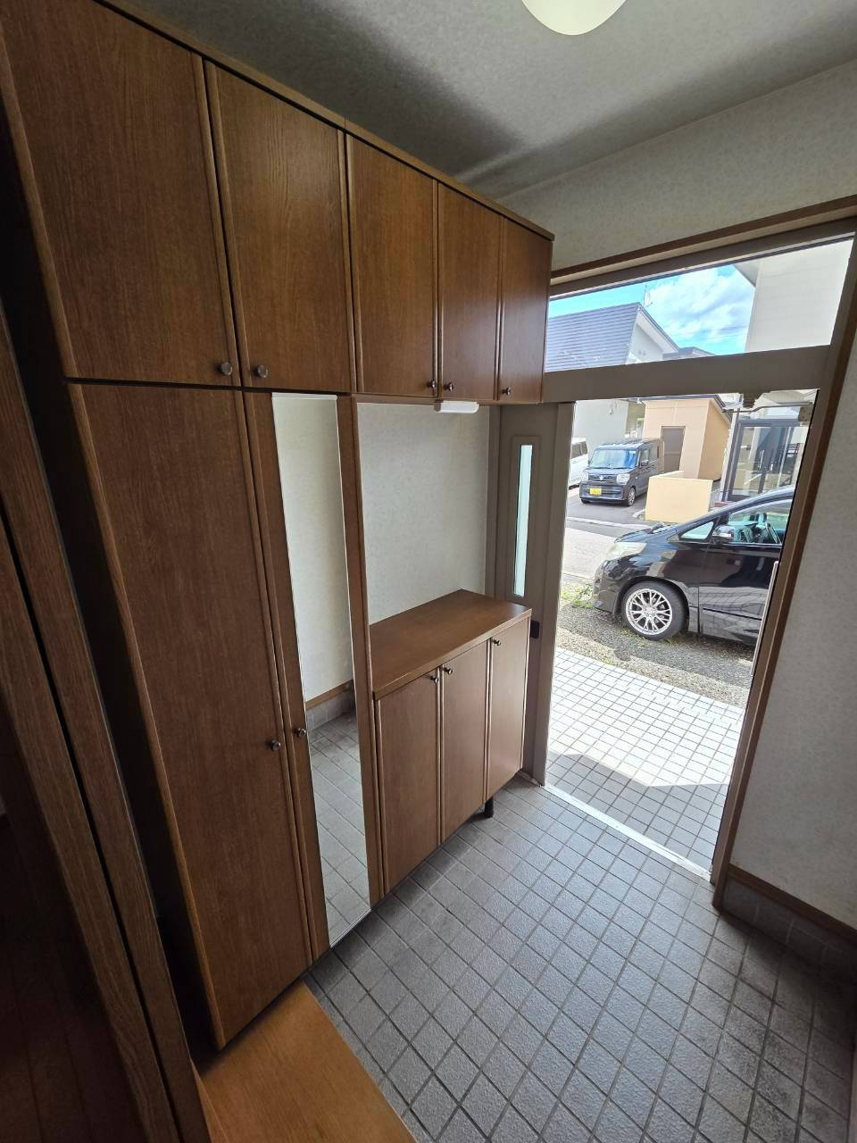 昭和南4丁目　5SLDK　中古住宅の玄関