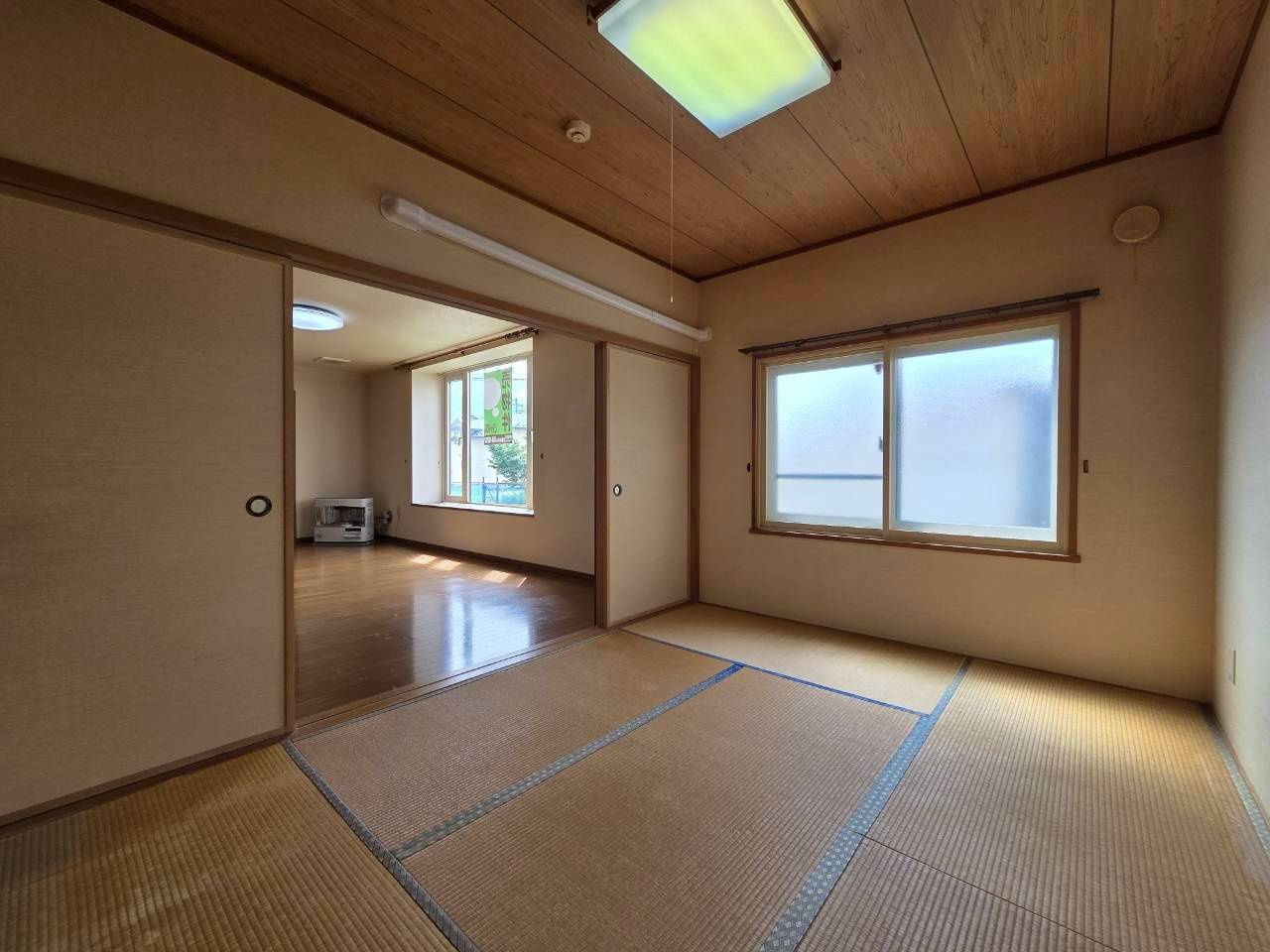 昭和南4丁目　5SLDK　中古住宅の洋室