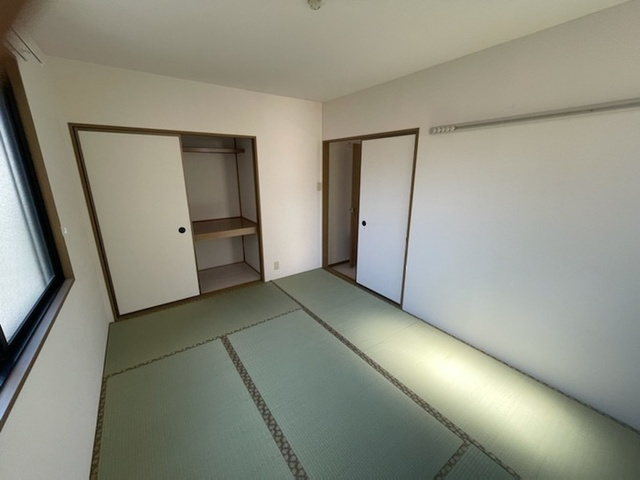 ヴァレンサ氷川　Aの寝室|落ち着いた和室です。