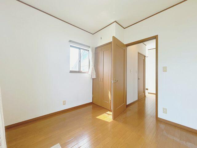 富士市宮島の中古一戸建|２階約５帖洋室