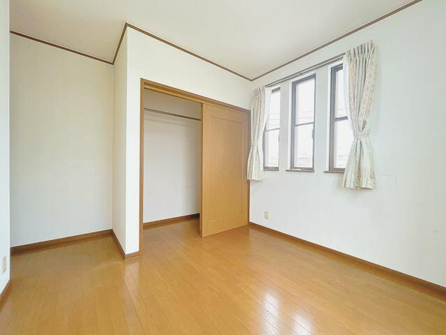 富士市宮島の中古一戸建|２階約７帖洋室