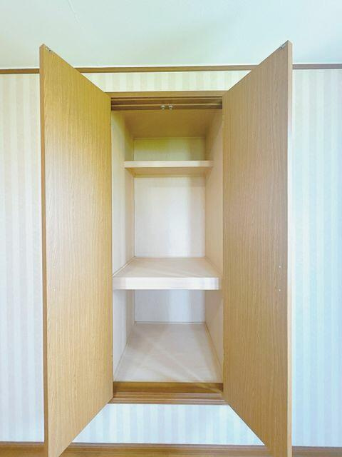 富士市宮島の中古一戸建|２階約５．４５帖洋室収納