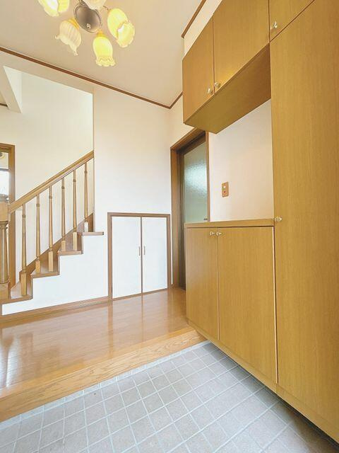 富士市宮島の中古一戸建|玄関（内観）