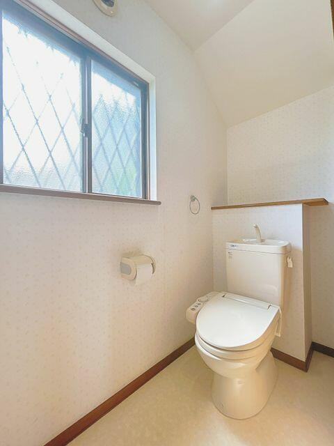 富士市宮島の中古一戸建|１階トイレ