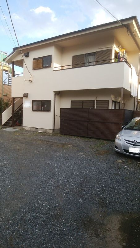 立川市羽衣町１丁目のアパートの駐車場