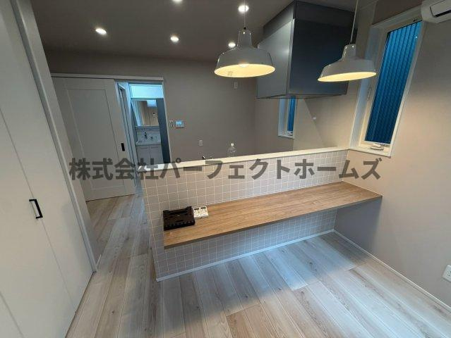 須山町戸建　賃貸の居間・リビング|居間です